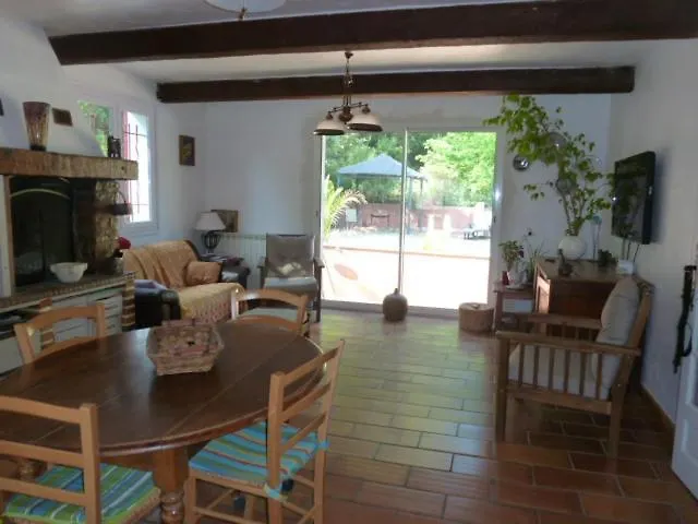 Chambre Privee Dans Villa Lorgues Bed & Breakfast